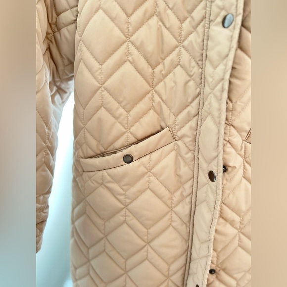 Brand New Cleo Puffy jacket with size -M - Picture 2 of 4